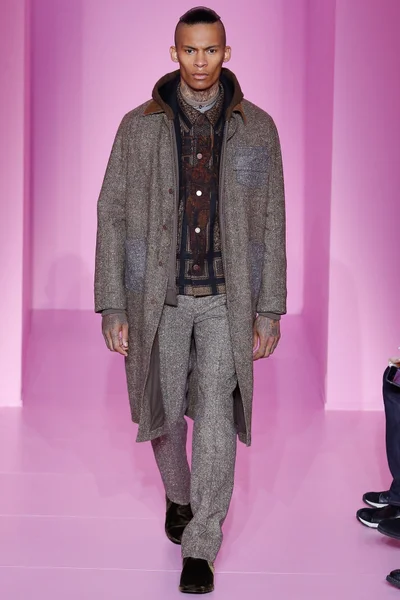 Look 22